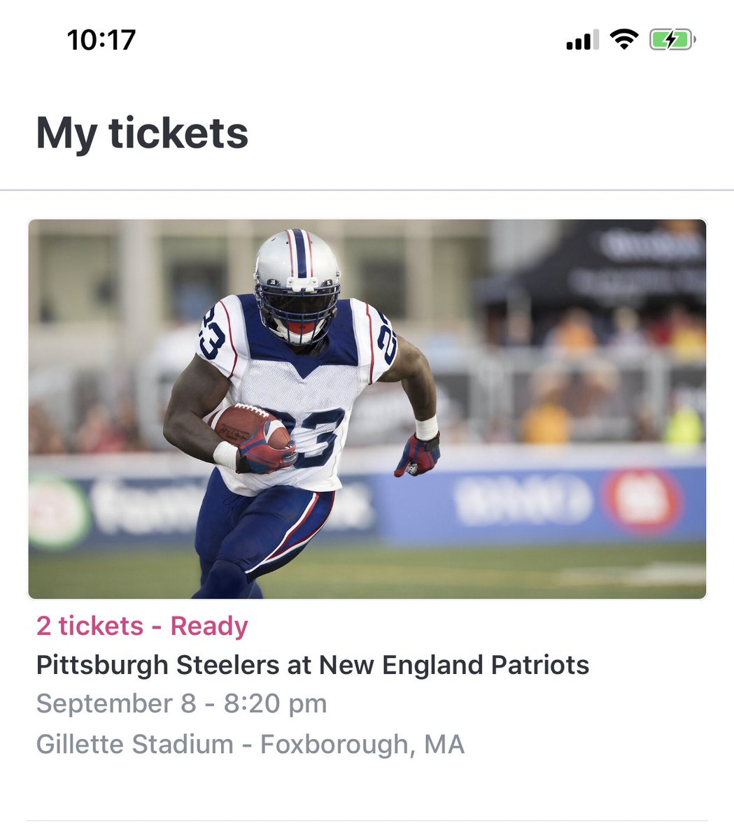 itmekaralee's tweet image. LET’S GOOOOOO!! Who am I seeing?! @Patriots #patriots #patsnation #foxborofaithful @TomBrady @Edelman11 @ninko50 #onemore #notdone @nfl #nfl #SNF @SNFonNBC @steelers
