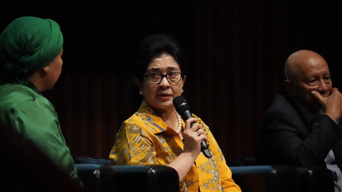 KemenkesRI's tweet photo. "Dalam pengendalian TBC ini, @KemenkesRI tidak bisa bekerja sendiri. Perlu adanya kerjasama lintas sektor dari Kementerian/Lembaga, sektor swasta dan LSM," - Menkes @NilaMoeloek
#EndTBC
#TOSSTBC https://t.co/qKoi738ZY3