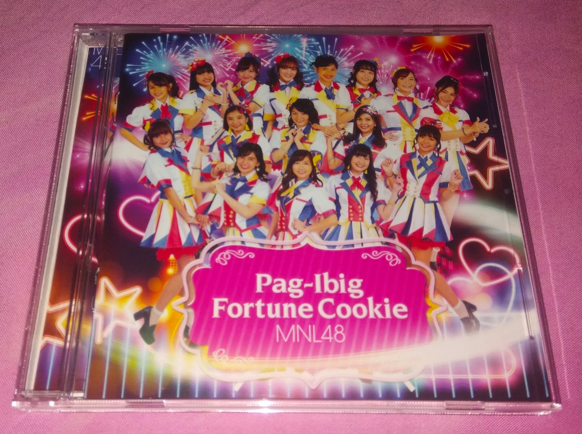 aianLim_'s tweet photo. I put my 3 extra #MNL48 Albums in a crystal case. Much better to see them in a case like these than to their original album though. ✌️

Now I can put them on one shelf together with other #48G albums that I have. 😍

#AittakataGustongMakita  #PagIbigFortuneCookie #365AEP https://t.co/YBgO8oPvII