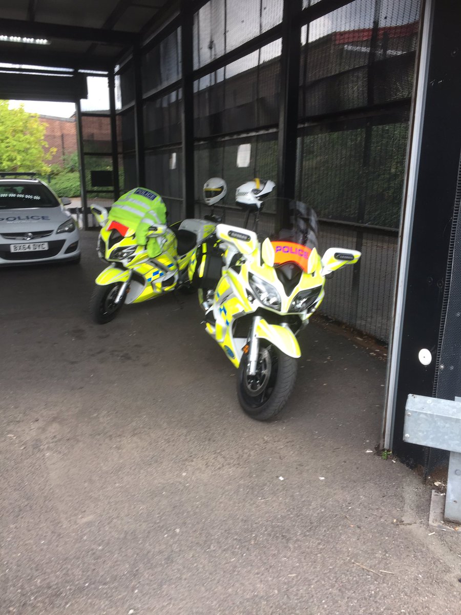 RPU Motorcyclists have had a prisoner for possession of drugs. The suspect was driving a motor vehicle too, so he’s been drug tested and he has tested positive for cannabis & cocaine. #RPU #Fatal4 #drugdrive