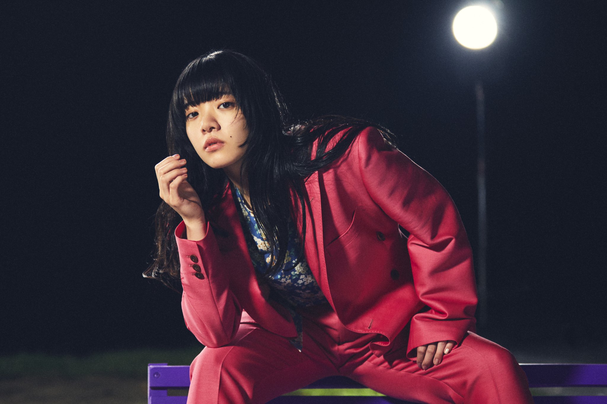 Twitter 上的 よしのりａ あいみょんのアー写は吉住の宣材とポーズ同じ 歌う吉住 ことあいみょん T Co Sp7ulwvpgi Twitter