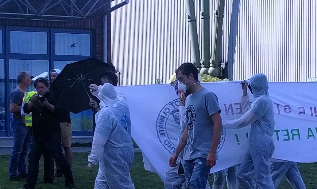 Aus aktuellem Anlass: Wir reden gerne mit Journalist*innen - auch kontrovers! Aber nicht mit rechten Bloggern, die wegen Fake-News verurteilt wurden und auf der Suche nach Material für ihren nächsten Clickbaiting-Artikel sind. #GKMabschalten #endegelaende