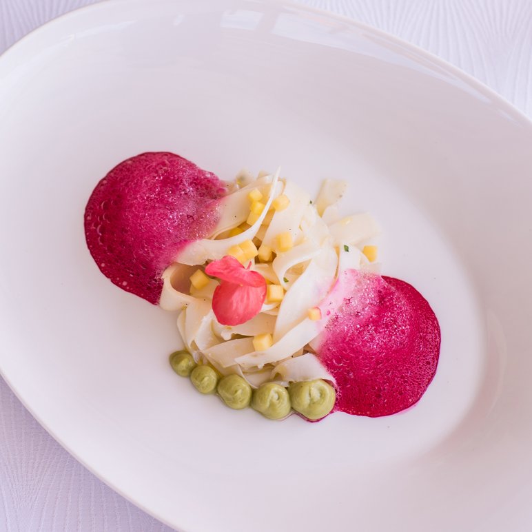 We could easily tell you what this is, but then it would only spoil the moment of excitement once you try it. This is the food that entertains and delights at the same time!