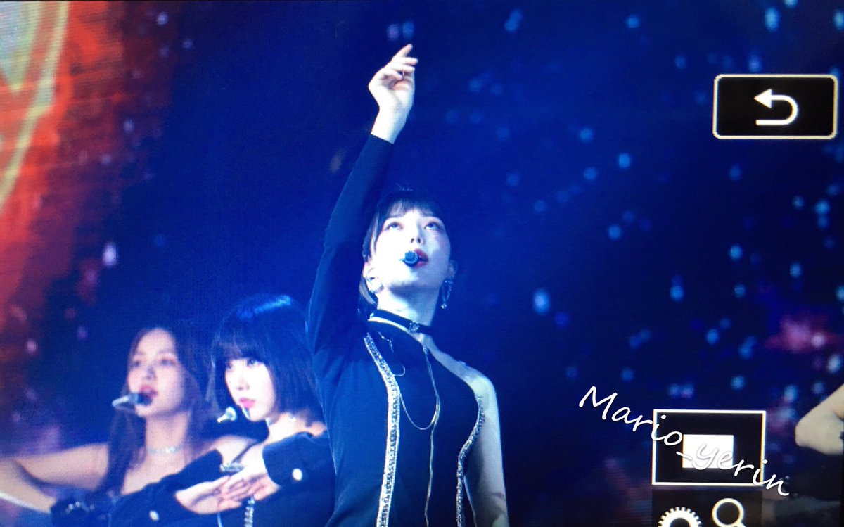 Mario_yerin's tweet photo. 190803 gogogo gfriend HongKong 😬
#GFRIEND #여자친구 @GFRDofficial   
#예린 #YERIN #정예린 #イェリン https://t.co/SwFzSLQdxx