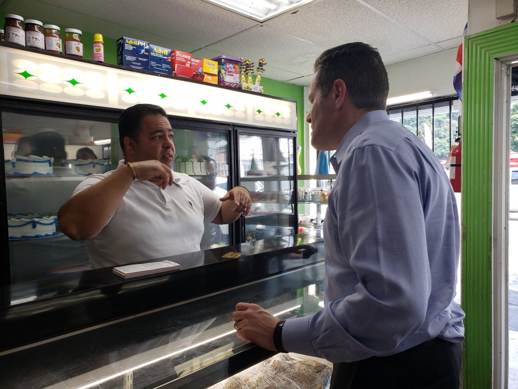 Barry_Finegold's tweet photo. This weekend, I urge everyone to #rocktheregister by supporting Merrimack Valley businesses affected by last year’s gas crisis like Carlos Cakes in Lawrence #mapoli #lawrencema #andover #dracut #tewksbury https://t.co/OkPXnixk3G