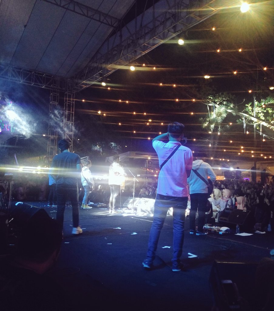 purwokertomu's tweet image. Sing malem minggune nang kene, rika panceng kesepian. 😁

#purwokerto #pasargayeng #javaheritage