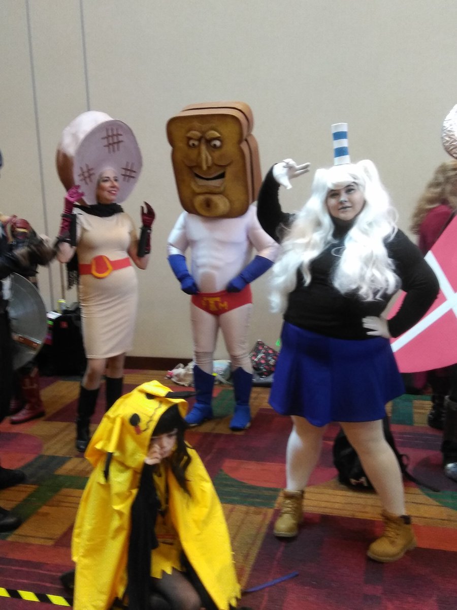 perryd43's tweet photo. #indianapolis #indypride  #perryd43 #yelpindy #visitindy #indyovereverything #shareindy
#gencon #dnd #boardgames #tabletopgames #games #boardgame #tabletop #boardgamegeek #epic #swordandsorcery #indianametal #boardgaming #heavymetal #dungeonsanddragons #gamer https://t.co/LK4Nqihgcd