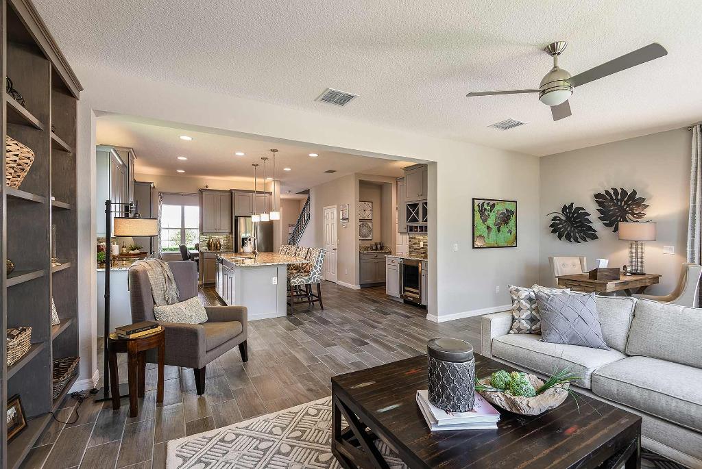 BeazerHomes's tweet photo. Reflect your style in every detail. See how it works when you build a home with us! https://t.co/rHIdodP936 https://t.co/ZBw61CVU74
