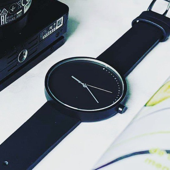 AbstraitLA's tweet photo. Creative vibes. ⁣
⁣
#art #creative #artist #artofvisuals #instagood #photography #moodygrams #creativelife #creativeart #artwork #watches #watch #watchesofinstagram #watchporn #watchfam #watchaddict #watchoftheday #watchnerd #watchlover #watchgeek #f… https://t.co/BOG1bKomNN https://t.co/7aorQoYO5E