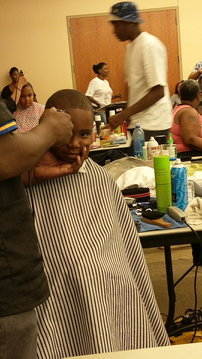 FOX2now's tweet photo. Building confident youth - one hair cut at a time. The Burton & Craig Shields Foundation presents @CraigBlac's 19th annual Community Cuts for Kids, August 10th and 11th.
Free hair cuts and stylings for kids! Visit https://t.co/L3MyL21zx3 for information. #CCFK #CCFK2019 https://t.co/zrFOJ1MC46