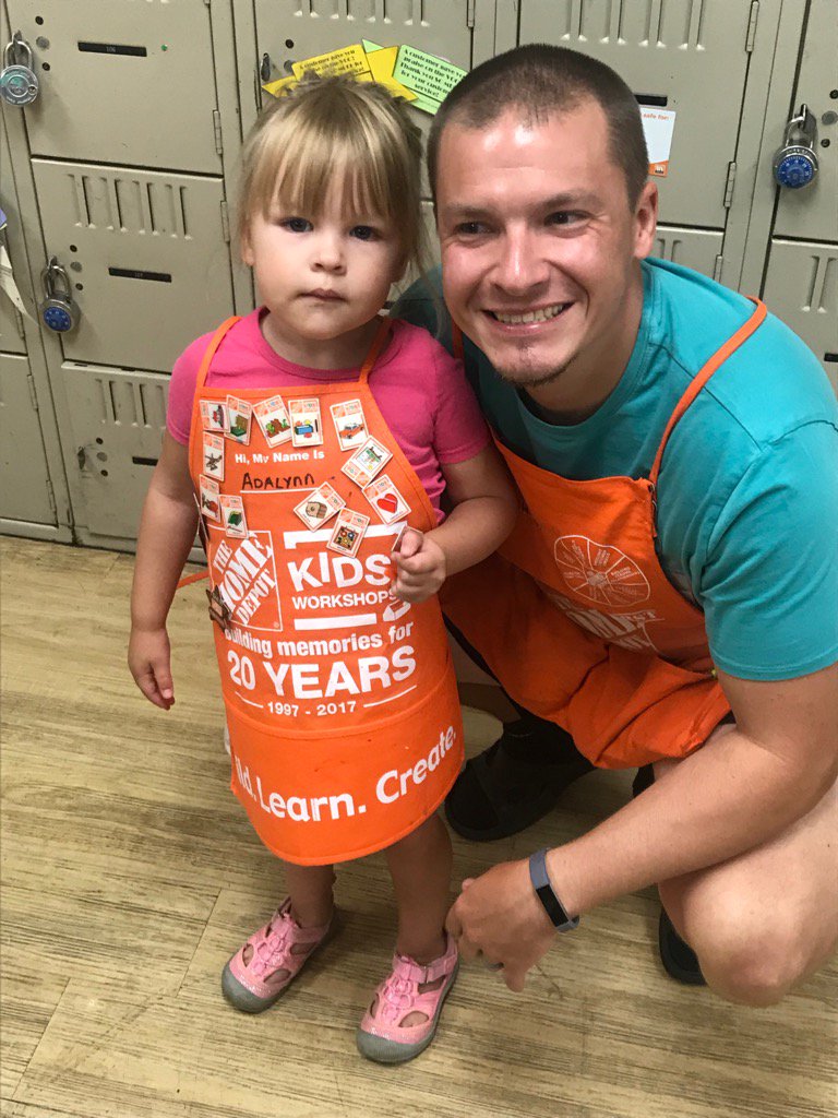 THD3846's tweet photo. Father/Daughter kids workshop! Raising the family orange blooded!! https://t.co/agO5QI4Gfr