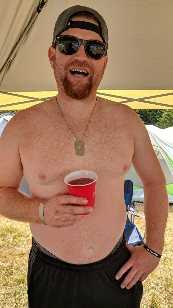 llolee's tweet photo. Ready for #Hinterland day 2 with @JasonIsbell 🤘and celebrating this guy's birthday...happy birthday Deebo! https://t.co/Td6eCITJ6O