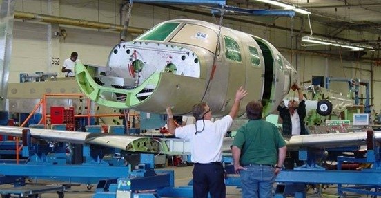 FlyingFishAP's tweet photo. Piper Aircraft is synonymous with excellence! We strive to provide a flawless customer experience and create a work environment that is full of opportunities for all levels within the organization. If you’re looking to be part of our team, please check out our website at www.pipe https://t.co/k0pj1YWXKE