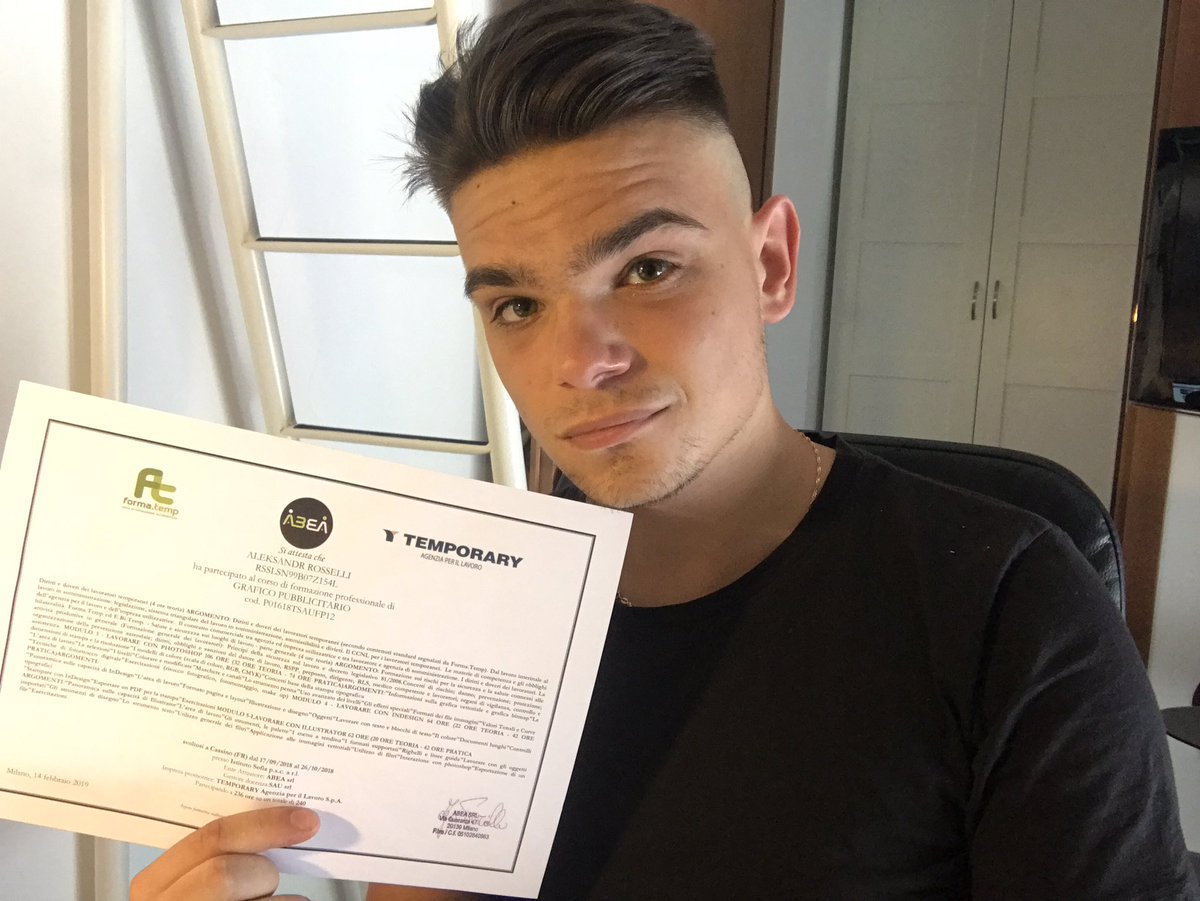 Alex Rosselli (@rossellidesign) on Twitter photo 