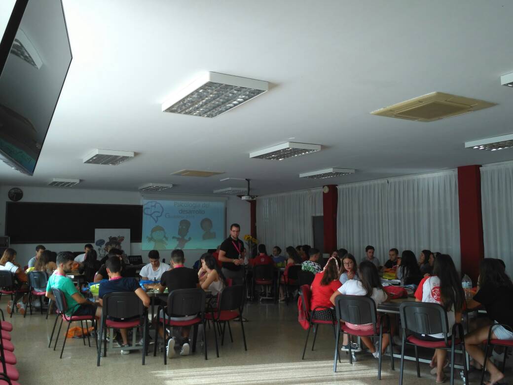 EADonBoscoVLC's tweet photo. Primer día de clase completo 🏫☁ #MAT83 #VeranoSalesiano #AtréveteASoñar @salesianossmx @fededonbosco @federaciondonbosco https://t.co/nQz98CyG7B