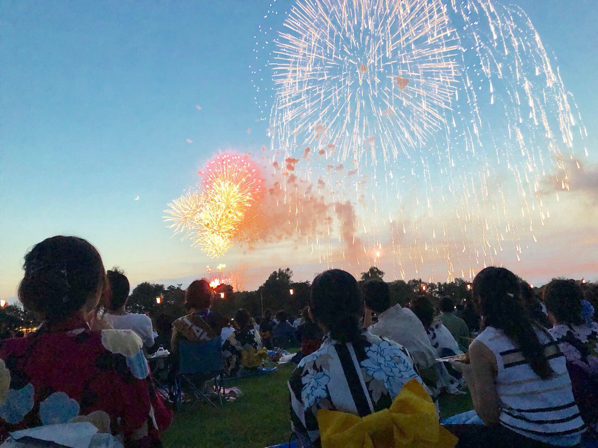 Prefix T C V Twitter 昨日はみんなでいたばし花火大会に行ってきました 花火がとっても綺麗でしたね 浴衣姿の女の子たちも普段と違う格好で可愛かったです 最高の夏のはじまり