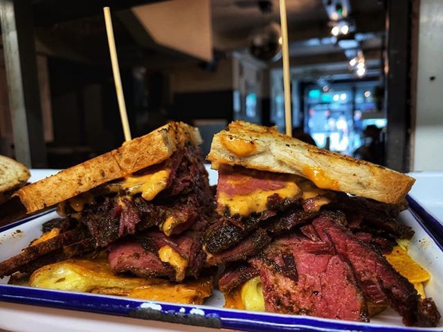 triplebagels's tweet photo. Sound as a pound.
#meatstack #foodchallenge #meat #reuben #dreams #curedmeat #eatnewyork https://t.co/ZSO7KDyxyK https://t.co/HMMP8XceXO
