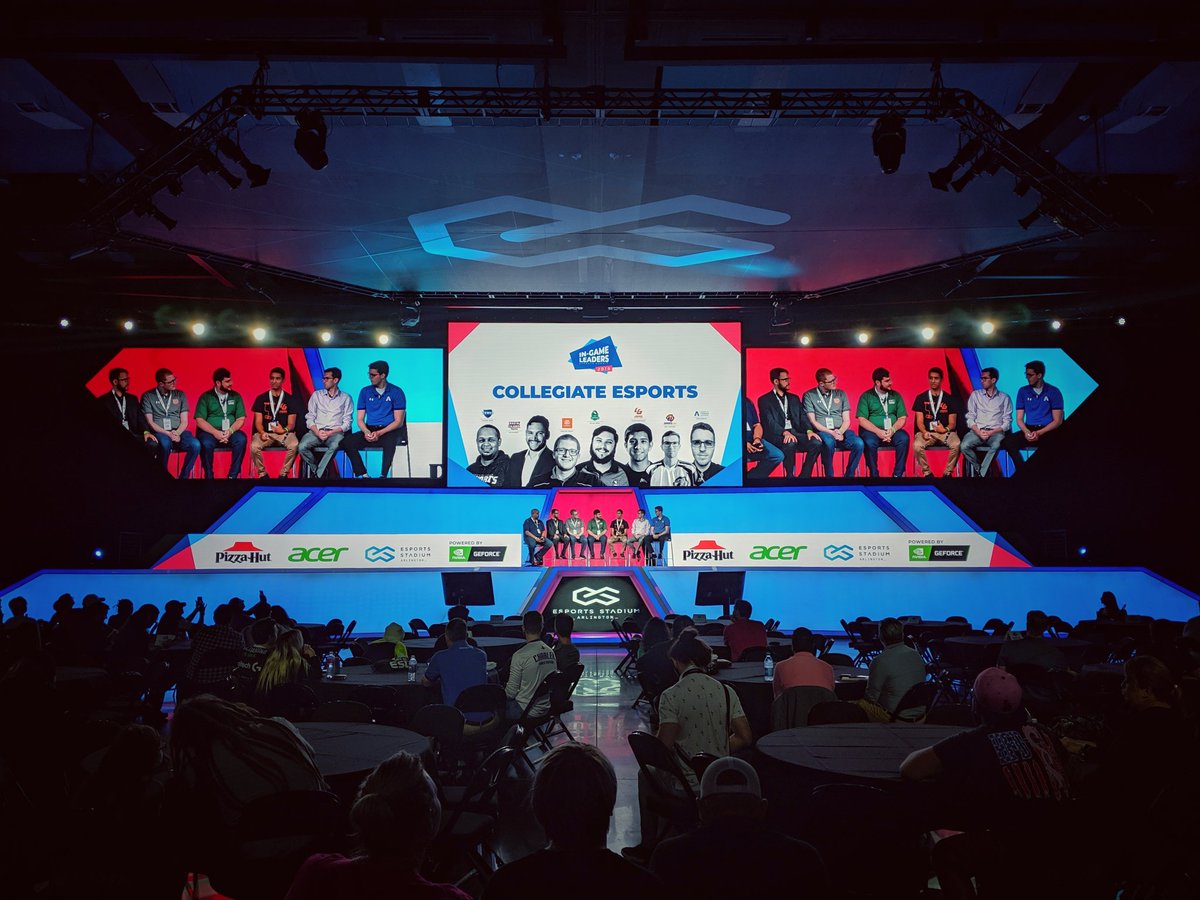 Out here supporting my esports peers as they discuss collegiate energies with the community. 

#collegiateesports #esports #gamers #education <a href="/ingenuuszero/">Eugene!</a> <a href="/DylanJMWray/">Dylan Wray</a> @UTDGregAdler <a href="/AceEspy/">Austin 🥏</a> <a href="/OUEsports/">OU Esports</a> @utdesports <a href="/UNTEsports/">UNT Esports</a> <a href="/Longhorn_Gaming/">Longhorn Gaming</a>