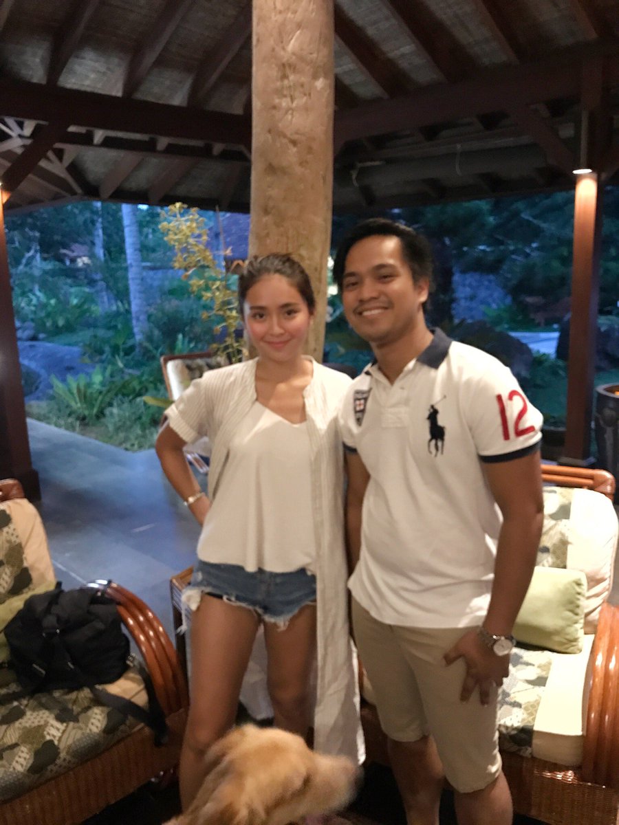 eobenchrock08's tweet photo. @bernardokath Maglalakad na rin ako ni visa paCanada. See you there Joy!!!

Find out kung anong gagawin ni Joy sa Canada. 

GUUUYS! Hello, Love, Goodbye now showing in over 380 cinemas nationwide! Sugod na sa sinehan! Congrats, @aldenrichards02 and @bernardokath! https://t.co/WgPkyJvIlf