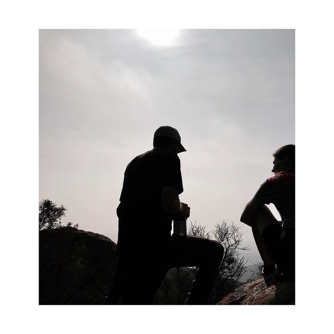 stana_katic_fr's tweet photo. #SamediSouvenirs
#SaturdayMemories
" Sometimes it’s good to just sit back and soak up the fact that, “Wow! I am surrounded by some cool people.”
#Friends #RespectEmLoveEmRootForEm #MadRespect #MeLucky #adventuresofcircumstance
29/07/2018
https://t.co/TKhtjY93a1 https://t.co/5y2POjADBm
