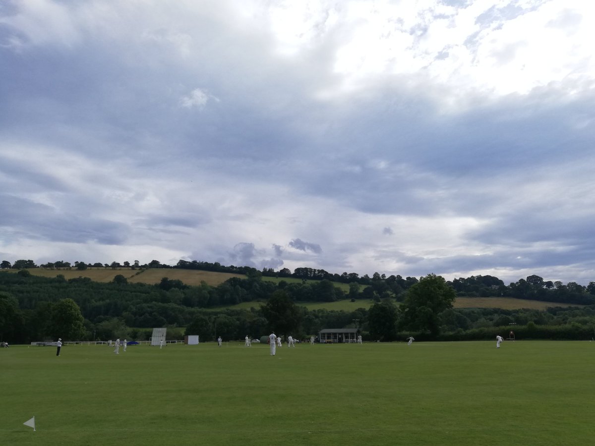 Now arrived at game 2 of the day, Brecon CC v Usk CC in the SWCL. Usk have been set 249 to win and are 77/1 off 20. My timing for this is poor, as its Brecon County show...