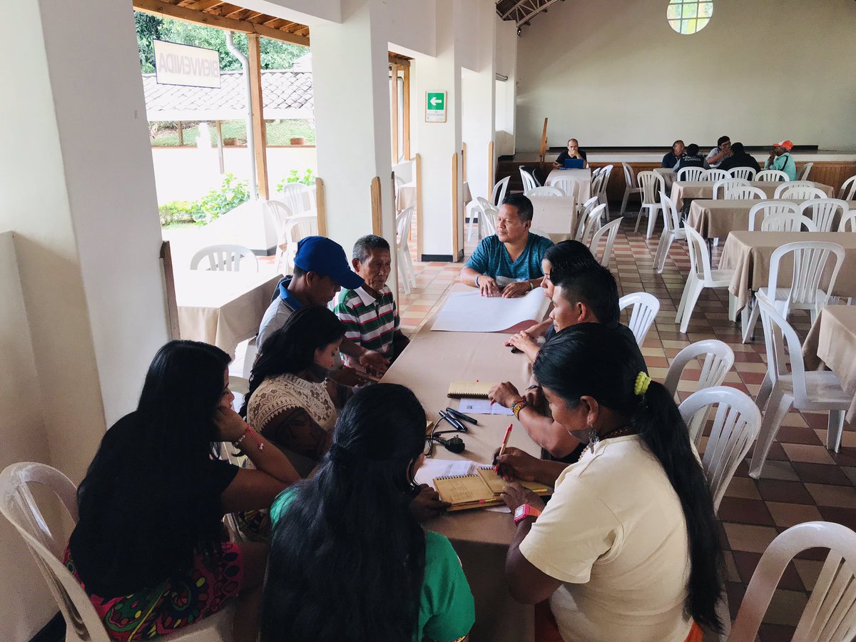 OIA_COLOMBIA's tweet photo. #OIACUENTA | Hoy en la Casa del Saber #MarioDomicó de Salud Propia las zonas (Suroeste, Occidente, Nordeste, Bajo Cauca, Urabá y Atrato Medio) diseñan la estrategia pedagógica para replicarar los avances del #SISPI, la #IPSOIA y las conclusiones más importantes de este espacio. https://t.co/8TnFjjK5xr