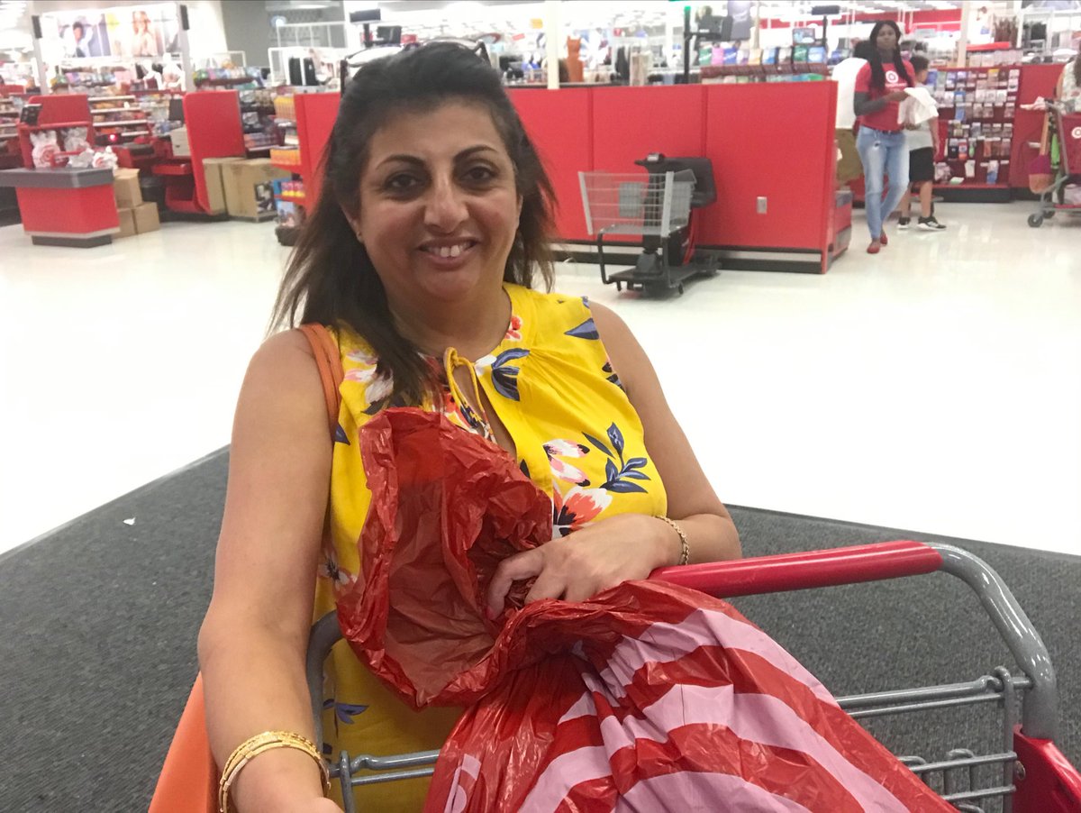 FionaSetna's tweet image. Shopping Selfie #wcesummer #wcerangers #summerselfiebingo