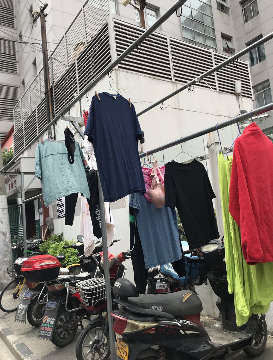(3)Dryers aren’t really a thing in China. It’s not often people steal there so they just hang their clothes up outside