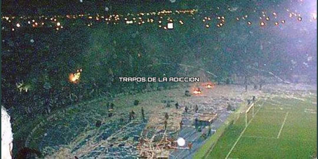TraposAd98's tweet photo. Contra León año 2002 #Rayados #TraposAd https://t.co/BFp9yBIi1N