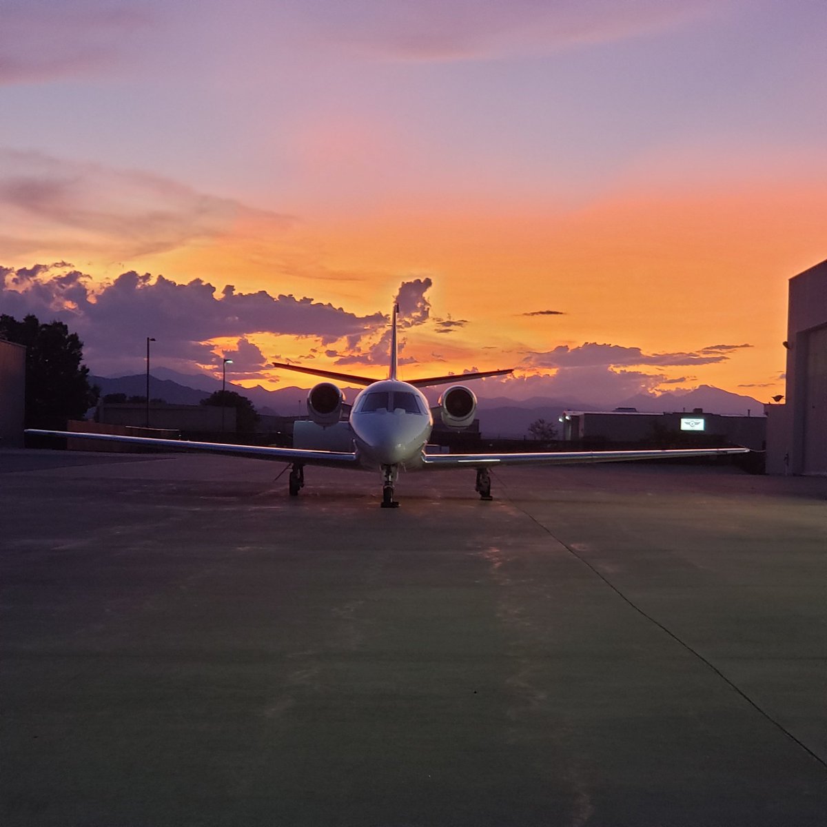 SciopthcHero's tweet image. Not a bad afternoon at work yesterday. #citationexcel #Colorado #privatejet