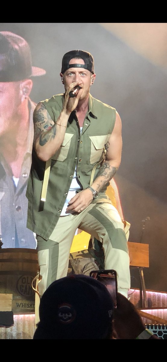 Kayleonard_8's tweet photo. some pretty good pics of @FLAGALine 😄😄 https://t.co/9i5BuRemKY