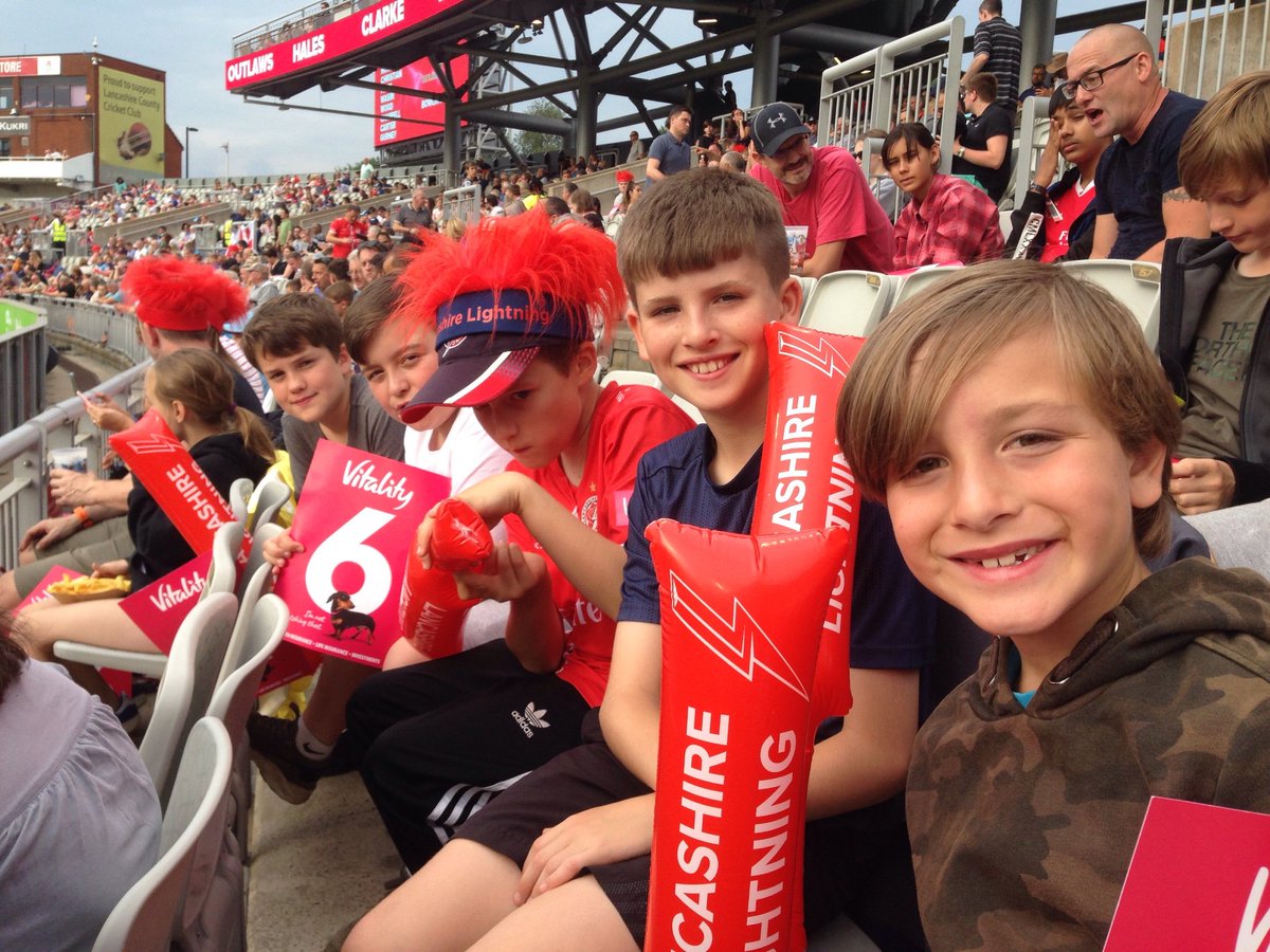 bravvers's tweet photo. Harry's birthday with his cricketing buddies. Lanky lanky lanky lanky Lancashire #LightningStrikes https://t.co/O0usH5CS3r
