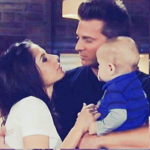 HollyMila's tweet photo. @ForeverJasam LMAO!!! That's Delusional AF! He only looks at Jake's mom like... whaaaaa? Dumb! #NeverMrsMorgan #LizWebber 🙄😂
They wish!!! 👇 #JaSamFam ❤ #JaSam 😍 https://t.co/Pc4HoKStIj