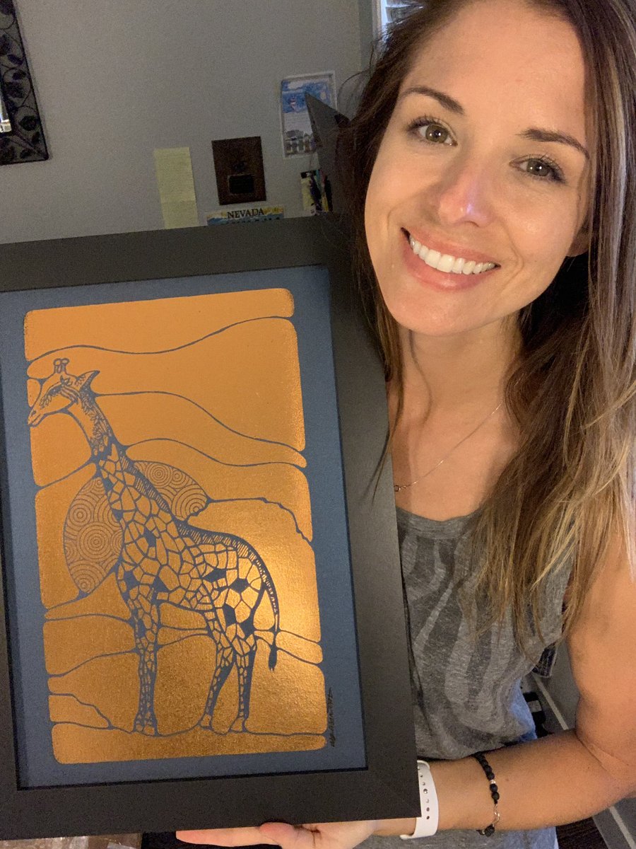 StephTaylerLive's tweet photo. OMG LOOK!!!! @AshaVelani sent me a @MrASingh original 😭❤️😍🦒 If you’ve been following me for a while, you’ll know that the giraffe is my spirit animal 🙌🏼

Thank you so much, Asha!! 🦁🤗 

This is just beautiful, Amrit!! https://t.co/M5UD4NtrAO