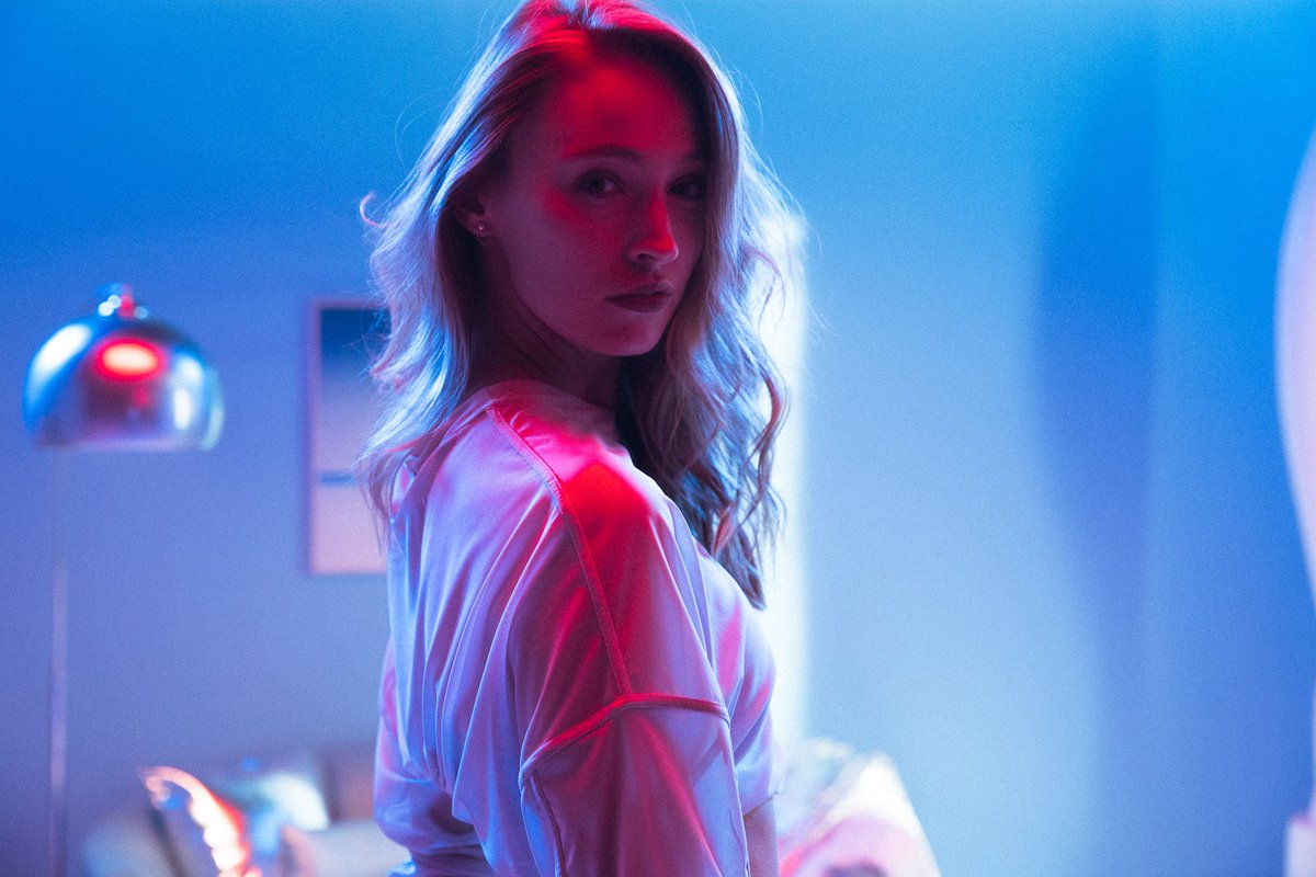 jaxjoxfitness's tweet image. The next wave is coming. New products dropping soon 🙌
#WeWorkedOutWorkingOut

#fitness #fitnessmotivation #getstrong #kettlebells #kettlebellworkout