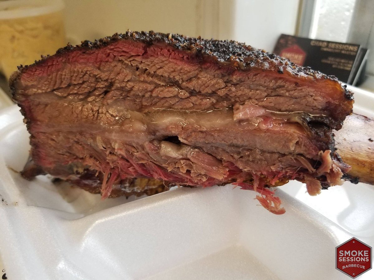 Saturdays are for beef ribs! 🍖 #smokesessions #barbecue #bbq #txbbq #lunch #dinner
