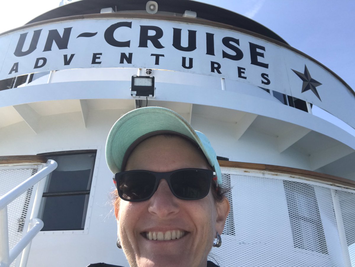 vcelitetravel's tweet photo. Just reliving a really EPIC trip onboard the @UnCruise SS Legacy..  #SUP #kayaking #hiking #Alaska #whales #orca #Cruise #bushwacking #glaciers https://t.co/VcbbtaW6Gs