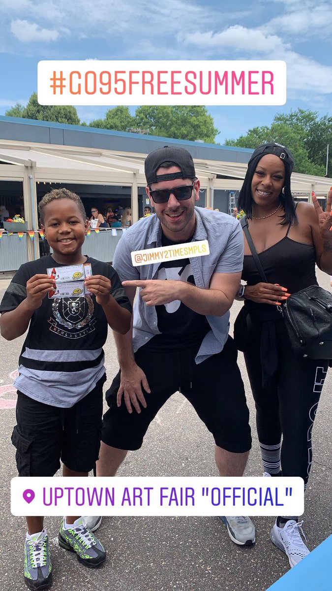 Out here at <a href="/UptownArtFair/">Uptown Art Fair</a> w <a href="/Go953mn/">Go Fam</a> for that #Go95FreeSummer☀️