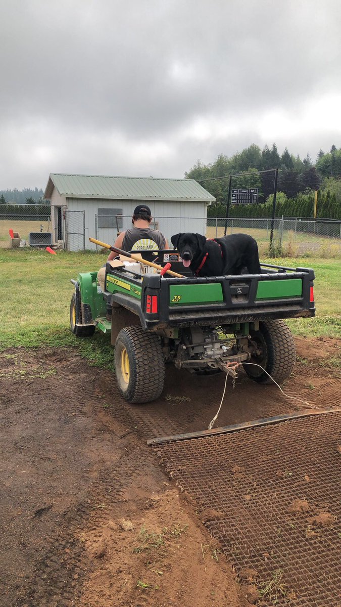 TheLifeofChief1's tweet photo. Out in Corbett with Dad(@brayton_36) helping Corbett  baseball (@BeaksBaseball) get ready for that 2019-20 season!! https://t.co/xRlgEVpkus