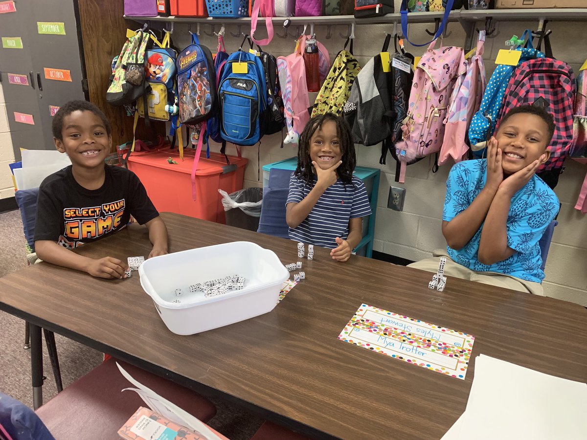 hall_katie93's tweet photo. It may have only been two days of school but these sweet students have already stolen my heart ❤️. I can’t wait to go back on Monday and spend the first full week with them! #cultivate #learn #grow #lead #AWEmazing @bakerelembears @CobbSchools https://t.co/BPBvl7Aodb