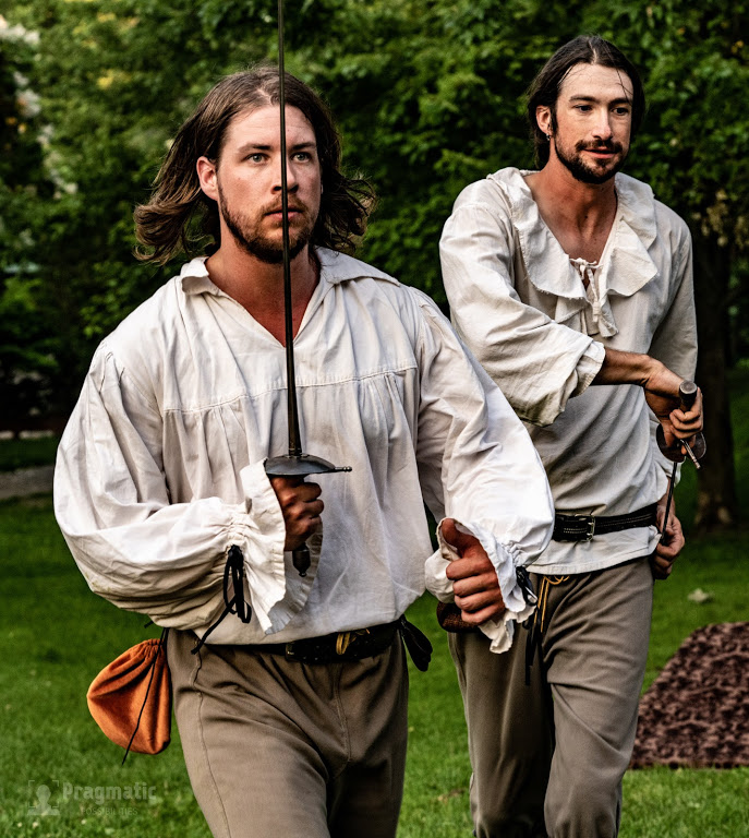 LAST TWO CHANCES TO SEE MIDSUMMER: Tonight, 7pm Hintonburg Park; tomorrow 6pm McNally Pk, Chelsea. Come early to join the fairy dance! <a href="/KitchissippiOtt/">Kitchissippi Ward</a> <a href="/Kitchissippi/">Kitchissippi Times</a> <a href="/HintonburgCA/">Hintonburg CA</a> @MayorCarylGreen @simonjoubarne <a href="/pierre_guenard/">Pierre Guénard</a> bearandcompany.ca