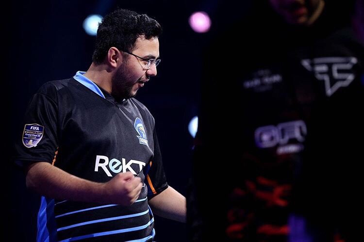 اللهم لك الحمد حتى ترضى .. تأهلت للنهائي على جهاز الاكس بوكس بدون ولا هزيمة خلال البطولة. بكرة يوم كبير، باقي خطوتين على الذهب وبإذن الله بدعمكم اني قادر يارب🙏🏻🙏🏻💚💚 #كلنا_مساعد #كلنا_معك_مساعد