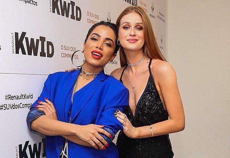 QGdaAnitta's tweet photo. Amamos essa parceria com a linda da @mariruybarbosa 
Queremos todo mundo usando hashtag dela no final #MPN #Anitta #Anitters #AnittaShow #MarinaRuyBarbosa https://t.co/IwJW2ytUUV