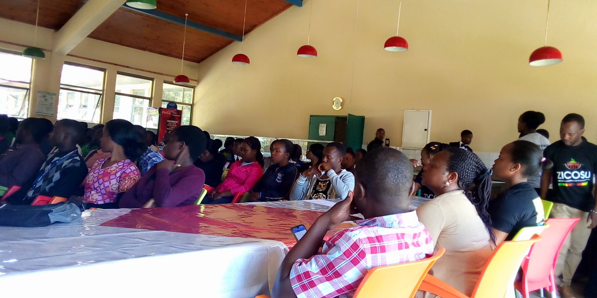 ZicosuMutare's tweet photo. ZICOSU public lecture addressed by Cde Lewis Matutu at Mutare Poly on 31 July https://t.co/4vNxf6Oo0n