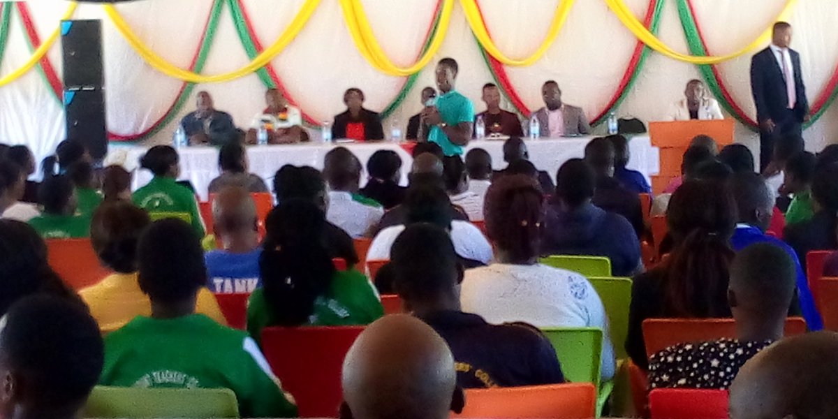 ZicosuMutare's tweet photo. ZICOSU public lecture addressed by Cde Lewis Matutu at Mutare Poly on 31 July https://t.co/4vNxf6Oo0n