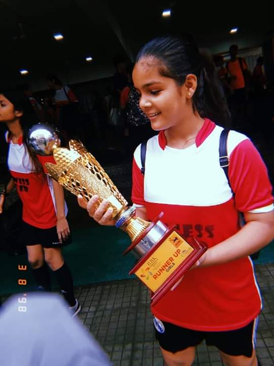 KrisnaShiv's tweet photo. #बहुत_बहुत_बधाई 
आज 3 अगस्त 2019 श्रावण माह के पवित्र महीने में  मेरे परिवार के लिए गर्व का  दिन था हमारी बहना #श्रुति #अरविन्द #उपाध्याय ने अपने #आरबीके #इन्टर्नेसनल #कैम्ब्रिज   #मुम्बई  स्कूल में #फुटबाल प्रतियोगिता अव्वल आई ।। https://t.co/r2zWw7gzAO