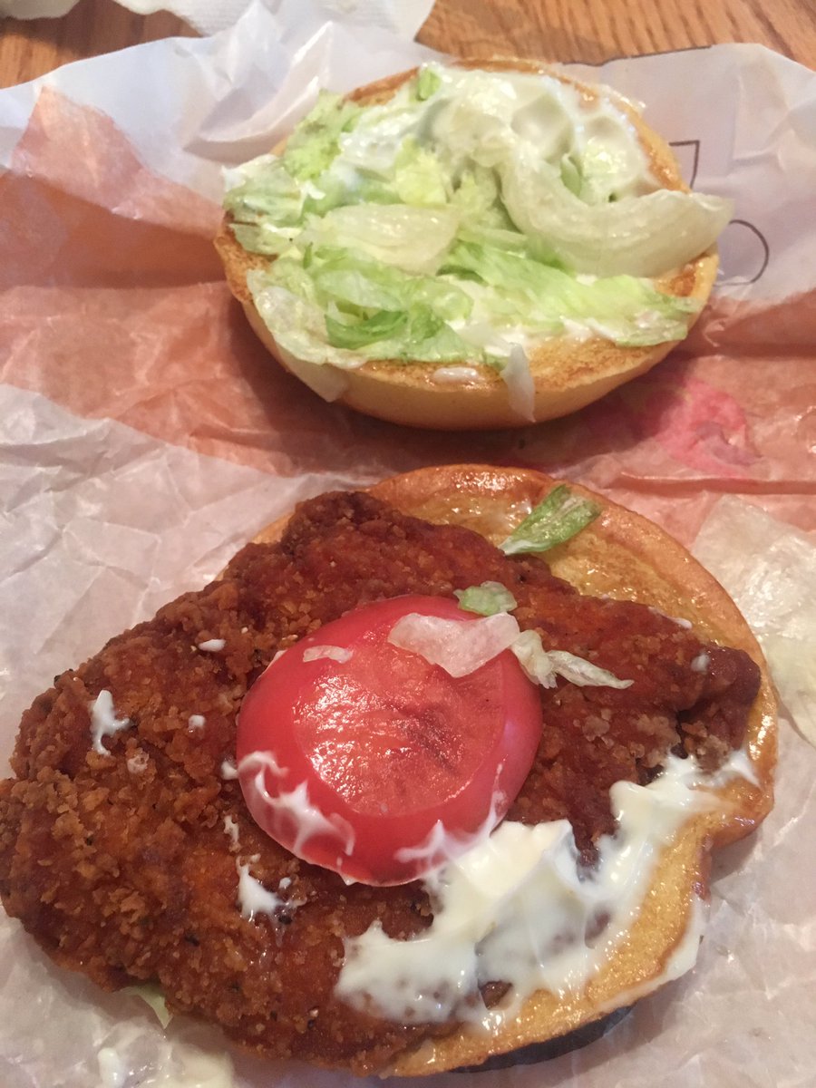 mbharbison1's tweet photo. @BurgerKing Haven’t had BK in a while but was really looking forward to a spicy chicken sandwich! Check out this pitiful tomato on my sandwich...🤷🏼‍♀️ https://t.co/ZUiTGRLPI9