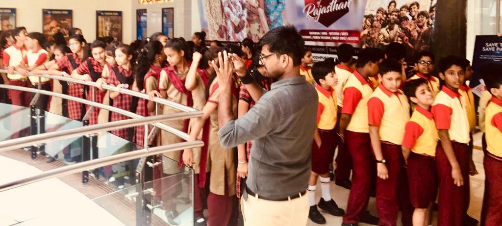 Shibasishsarkar's tweet photo. 4th Saturday #InoxForum Kolkata #Super30 @iHrithik @teacheranand https://t.co/w7lhbkKK4T