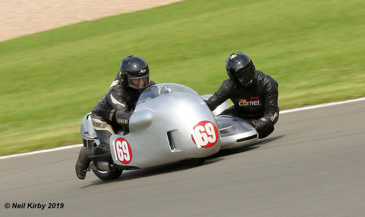 GlobalSidecar's tweet photo. 2019 August~England, Donnington Park 

CRMC

Remember to tune into this page for up-to the minute Race qualifying and Race results provided by~@MarkDennis2

Photos by~Neil Kirby https://t.co/dGerJQ6CEg