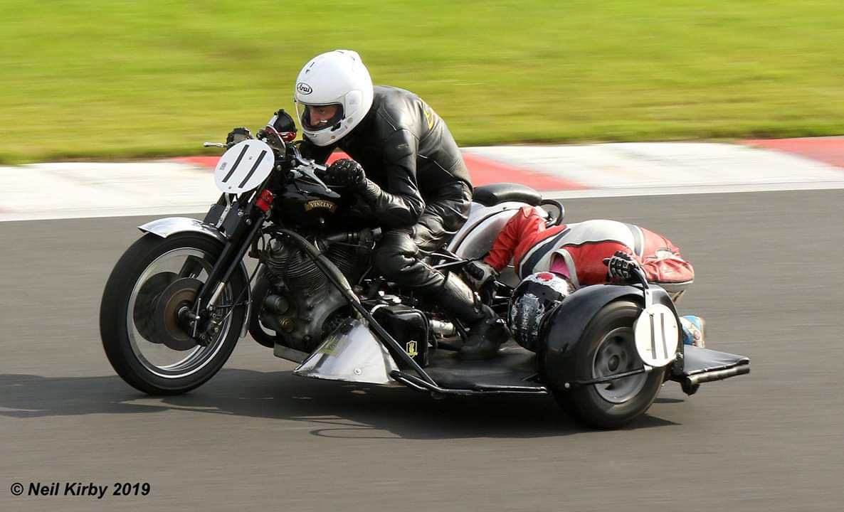 GlobalSidecar's tweet photo. 2019 August~England, Donnington Park 

CRMC

Remember to tune into this page for up-to the minute Race qualifying and Race results provided by~@MarkDennis2

Photos by~Neil Kirby https://t.co/dGerJQ6CEg
